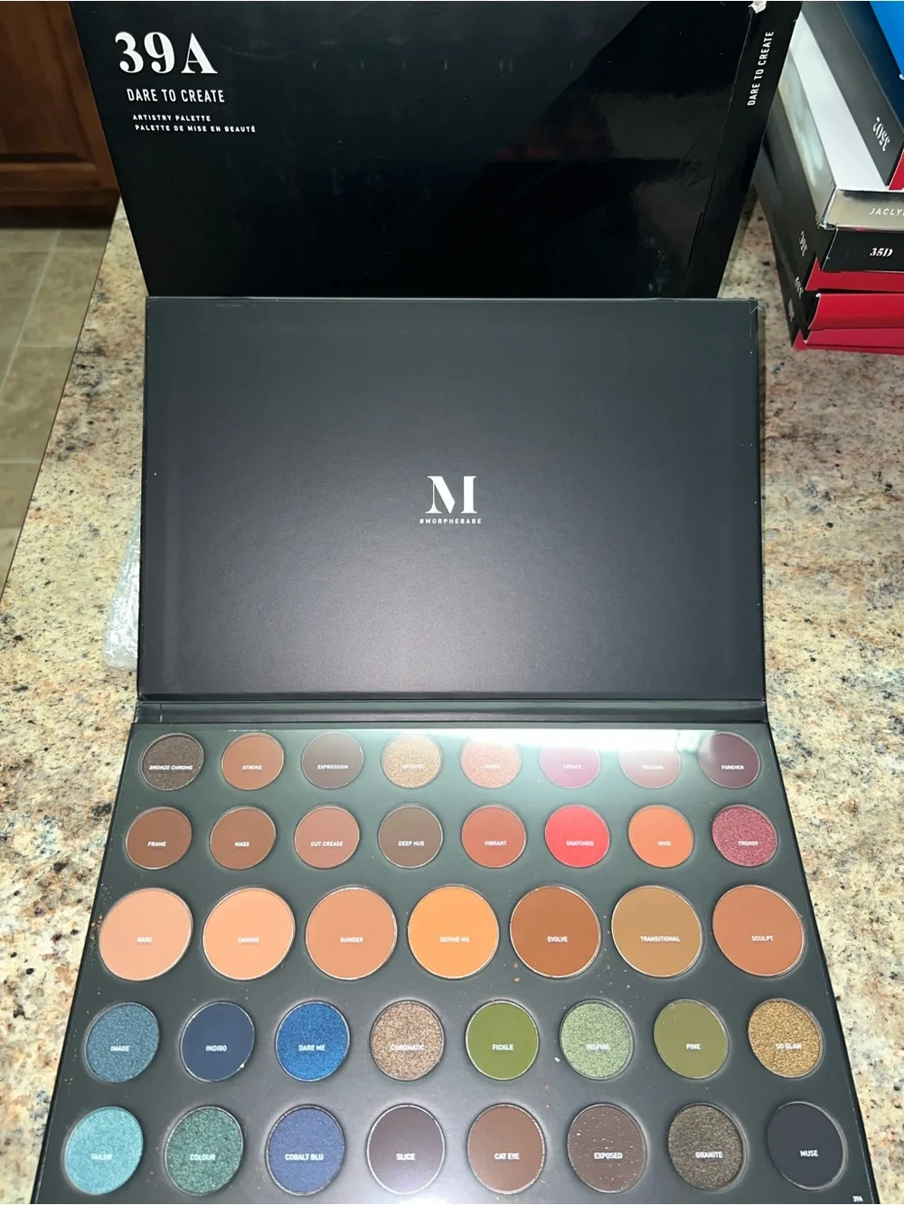 Morphe Eyeshadow Palette - 39A
